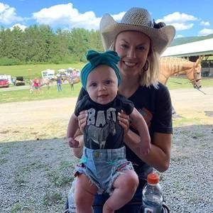 Meet your Posher, Kelli